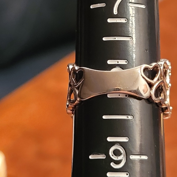 Sterling silver heart cubic zirconia ring - Picture 4 of 6